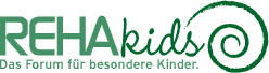 Logo mit dem Text „REHAkids“ in Grün, neben dem Wort „Kids“ befindet sich ein Spiralmuster. Darunter steht in kleinerer Schrift „Das Forum für besondere Kinder“.