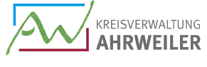 Logo der Kreisverwaltung Ahrweiler mit stilisierten Linien in Blau, Grün und Rot, die eine bergartige Form bilden, mit der Aufschrift „Kreisverwaltung Ahrweiler“ auf der rechten Seite.
